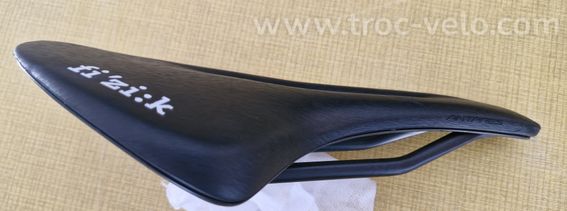 Selle FIZIK VENTO ANTARES 00 150mm Rails Carbone Noir - 3