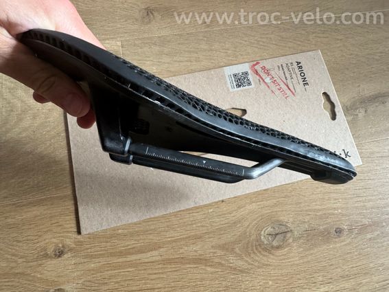 Selle Fizik Arione adaptativ R1 145 - 2