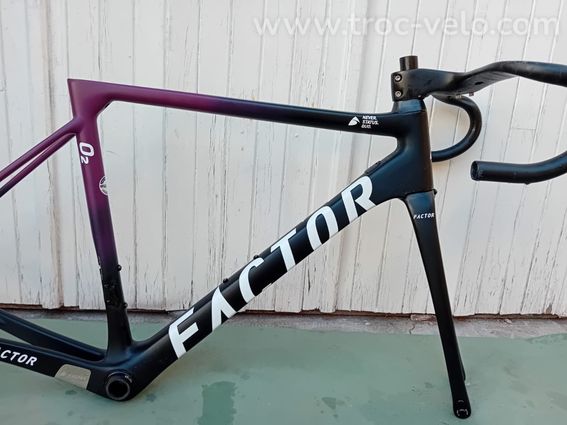 cadre fourche factor o2 disque t.56