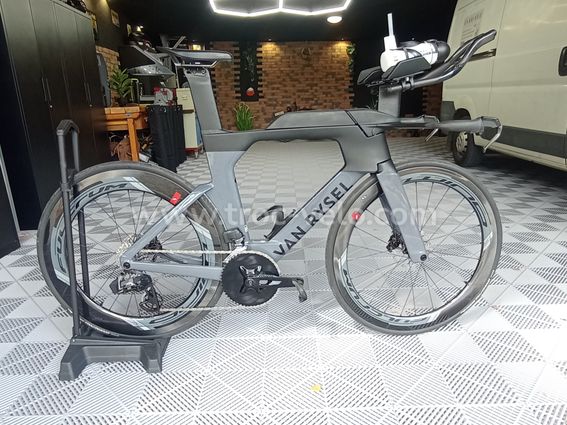 Vélo chrono Van Rysel XCR 2025 T.M AXS Sram état neuf seulement 200km.