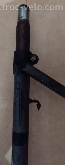 Cadre vélo ancien Magnum chapeau de gendarme en Bé - 7