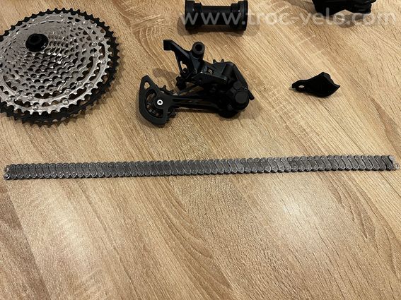 Groupe Shimano SLX M7100 12V complet + pédalier MT512 + Micro Spline - 10