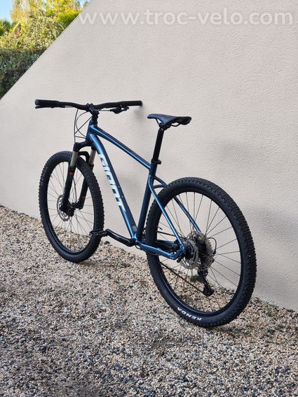 VTT GIANT TALON 0 - 2