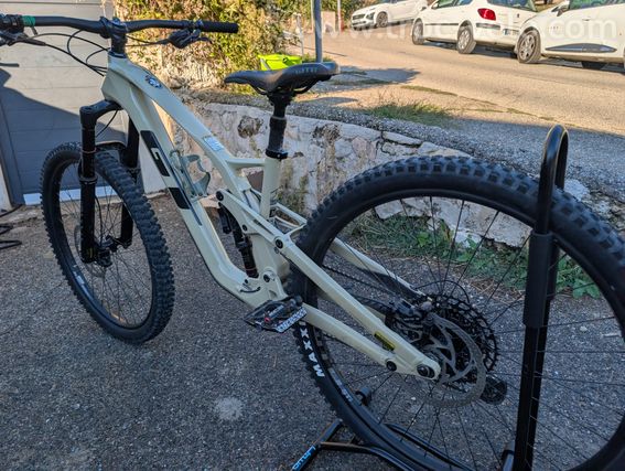 GT Force Elite Carbon - 2