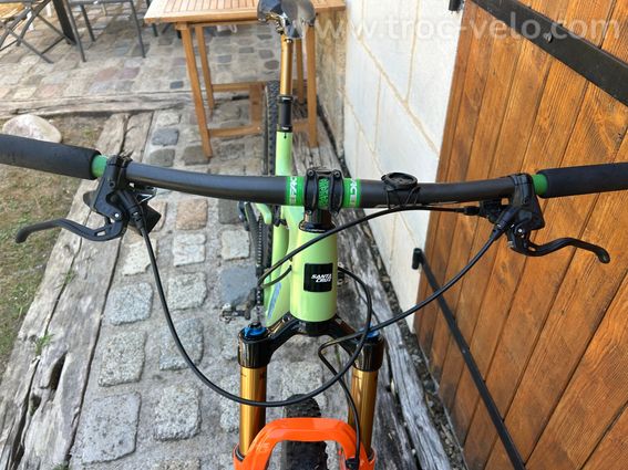 Santa Cruz blur TR. L 10,7kg - 4