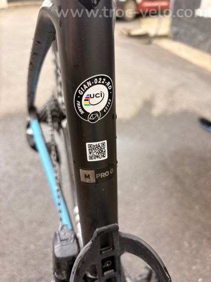 GIANT DEFY  - 4