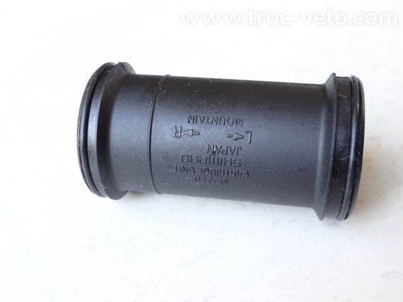Manchon plastique boîtier de pédalier SHIMANO Hollowtech II  - 5