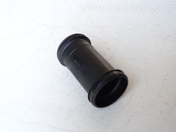 Manchon plastique boîtier de pédalier SHIMANO Hollowtech II  - 9