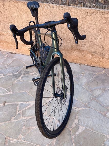 Vélo gravel Giant Revolt 1 M 2026 15km - 9