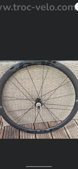 Paire de roues Look carbone 38d - 3
