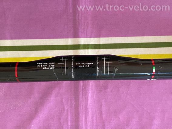 Cintre 3T Superergo Team Carbone 42cm - 3