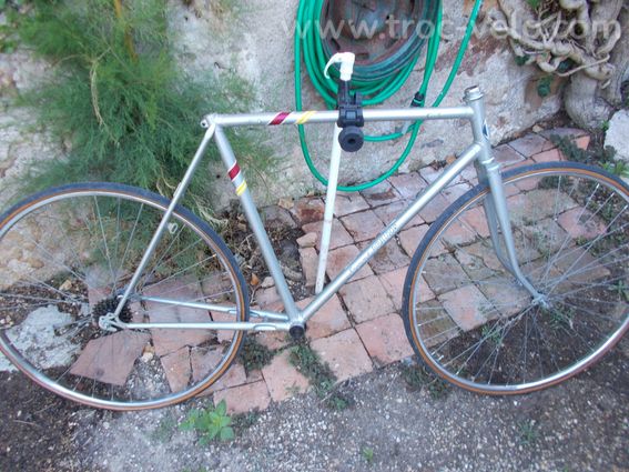 1 cadreMOTOBECANE RANDONNEUR CT3 1979 - 10