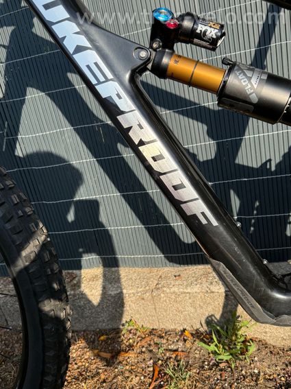 VTT Nukeproof Mega Carbon 29 - 3