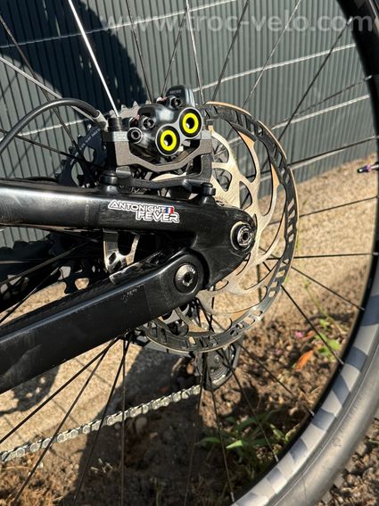 VTT Nukeproof Mega Carbon 29 - 5
