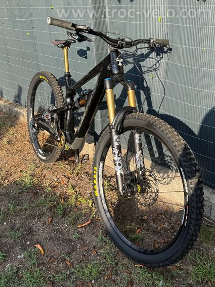 VTT Nukeproof Mega Carbon 29 - 11