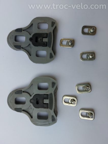 Vends Cales vélo Look Keo Grip grises 4,5 - 2