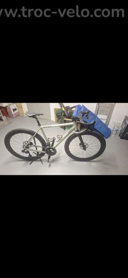 Gravel girs