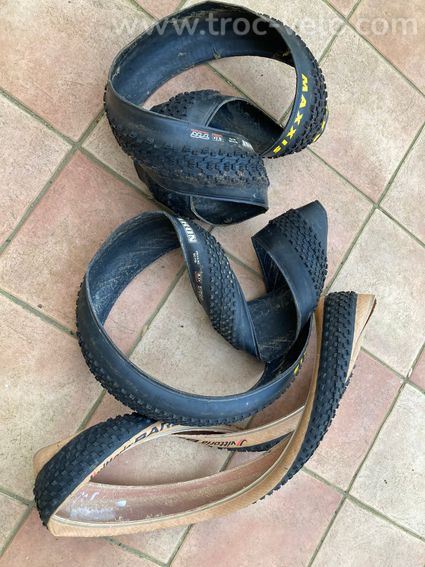 Lot pneus tubeless VTT 29