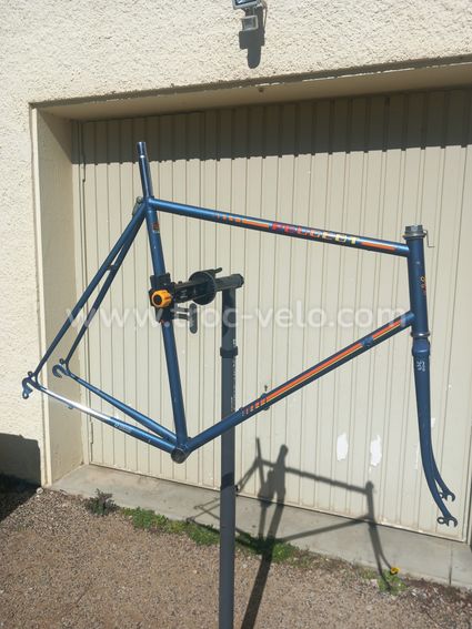PEUGEOT Course Vintage Taille 60 remis à NEUF façon RESTOMOD - 15