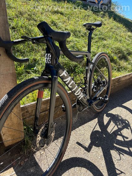 Vélo Factor Ostro Gravel carbone - 2