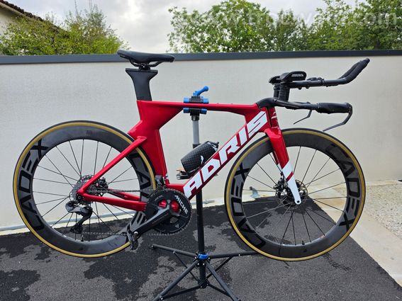 Vélo clm triathlon Adris La Fusée taille M