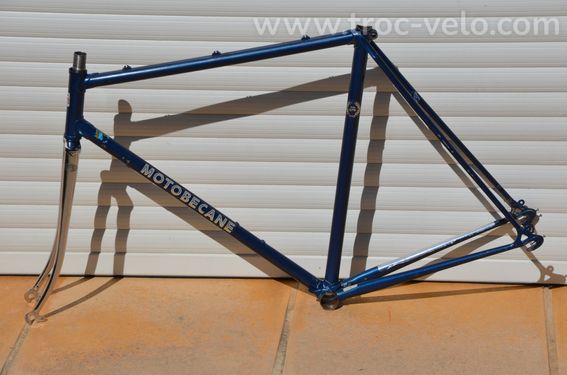 Cadre et fourche de vélo de route vintage français — Motobécane Équipe Pro en tubes acier Vitus 172. - 10