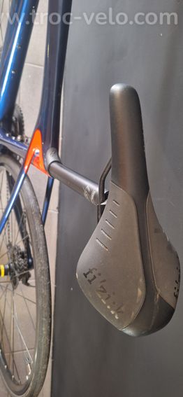 Velo de route la pierre xelius 600 disc - 8