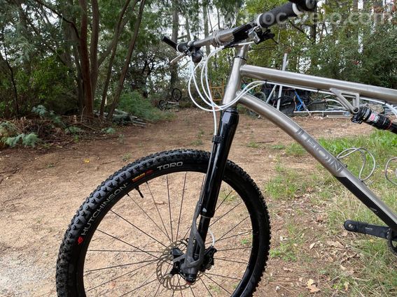 VTT LEON TITANE - 2