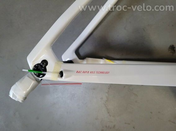 kit cadre focus izalco max neuf - 4