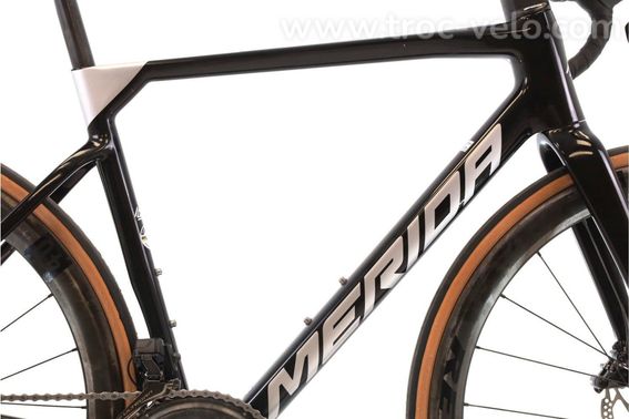 Produit Reconditionne    Merida Scultura 8000 Di2 12v    Noir   Velo De Route   Tres Bon Etat - 2