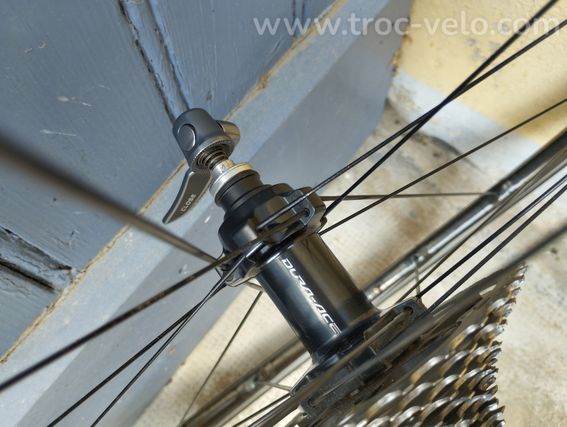Roues carbone Shimano Dura Ace c24, vélo route course  - 3