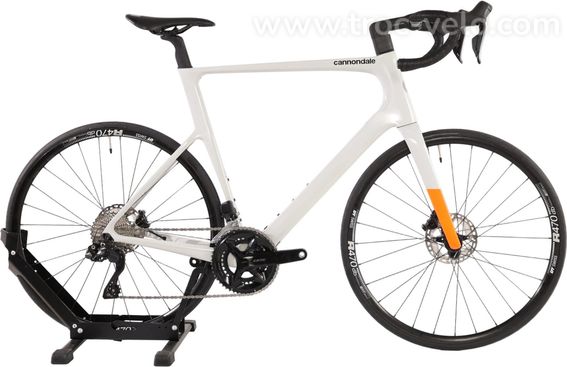 Produit Reconditionne    Velo De Route Cannondale Supersix Evo 3 2024    Bon Etat - 2