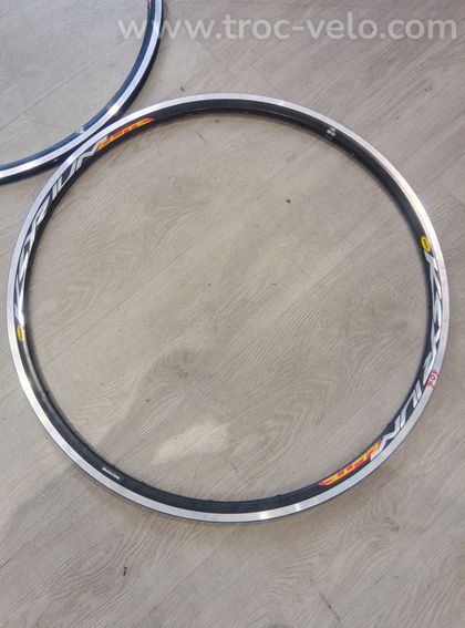 Roue Arrière Mavic Ksyrium Elite (SH10) - Jante Freinage Sur Jante, QR, Neuf