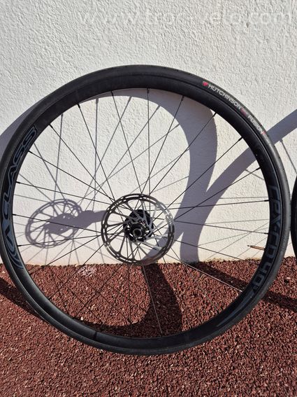 Paire de roues montées pneus et disque sram 160mm axes traversants - 2