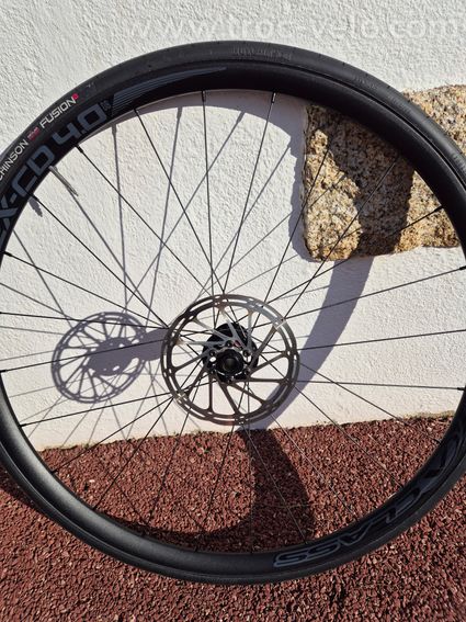 Paire de roues montées pneus et disque sram 160mm axes traversants - 5