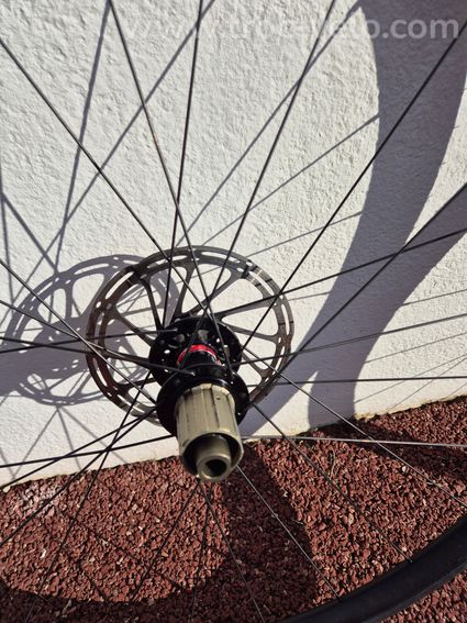 Paire de roues montées pneus et disque sram 160mm axes traversants - 7