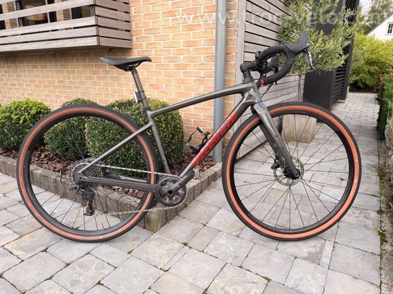 Specialized Gravel Diverge Carbon