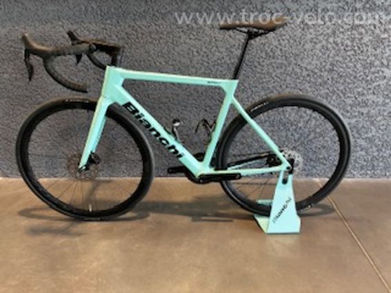 Bianchi Sprint Di2 T53 - 3