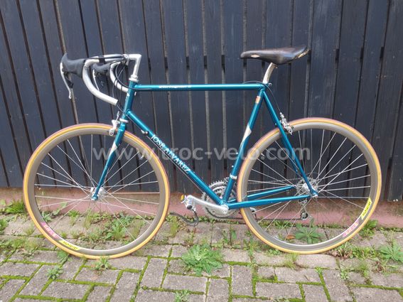 Vélo de route acier José Alvarez d'Artagnan 2 / Campagnolo