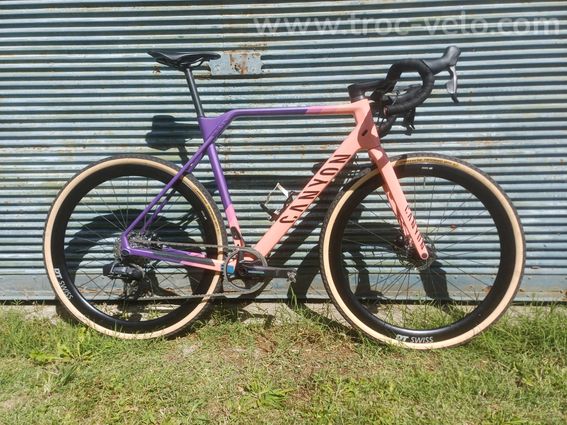Canyon Inflite CF SL8