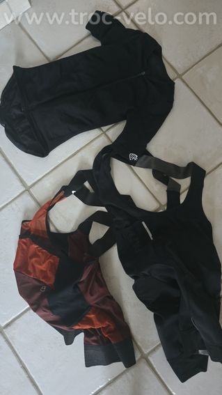 Lot de vêtements