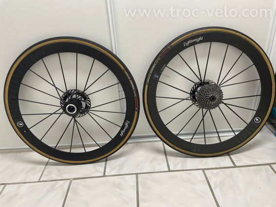 roues carbone ligghtweight meilenstein evo - 2