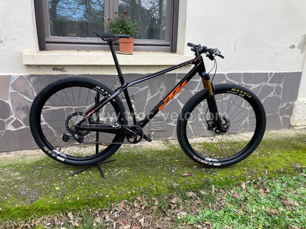 KTM myroon master - 1