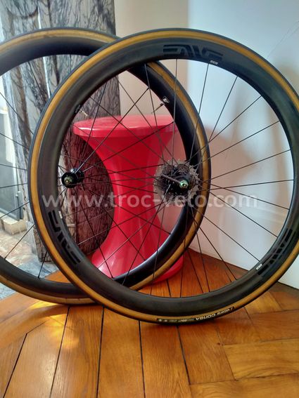 Roues carbone ar enve43 et av syncros