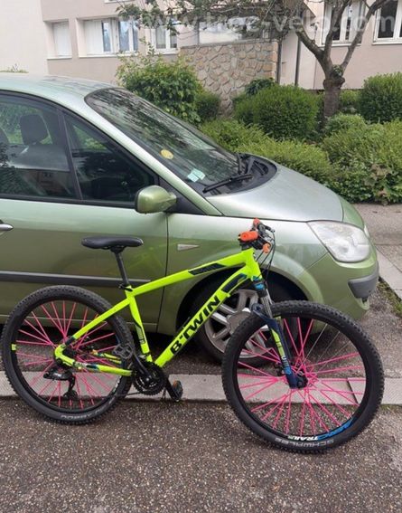 Vélo vtt rockrider st520
