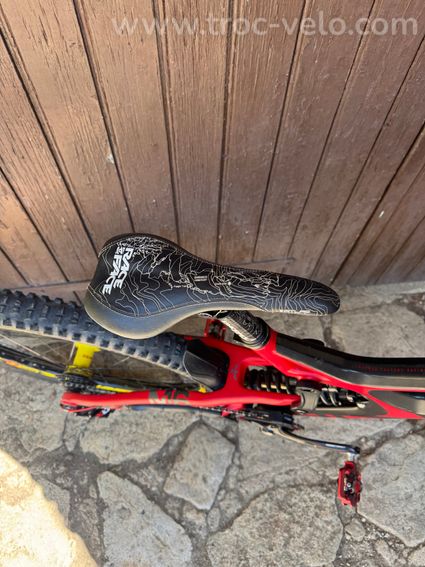DH instense m16c - 9