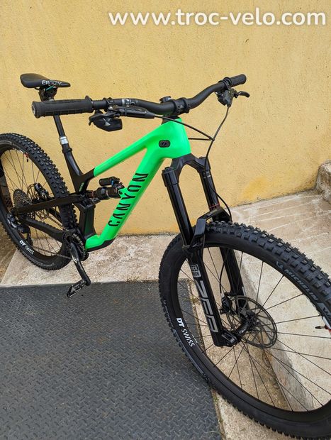 Canyon spectral carbon 29 P - 1