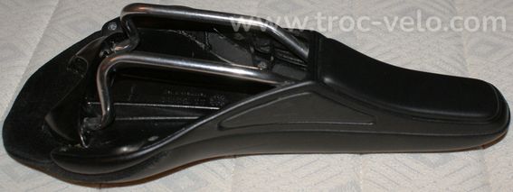 Selle vélo marque "FIZIK" - modèle "ZEAK" - noire - poids 340g - 2