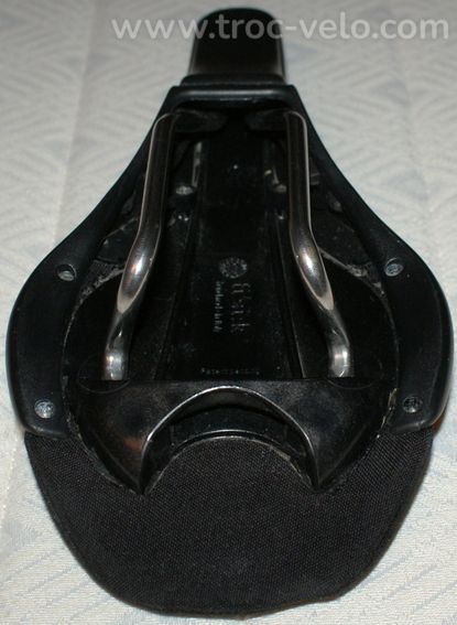 Selle vélo marque "FIZIK" - modèle "ZEAK" - noire - poids 340g - 3