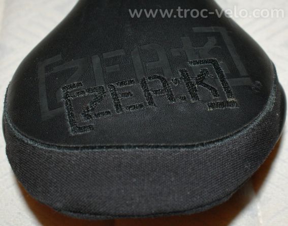 Selle vélo marque "FIZIK" - modèle "ZEAK" - noire - poids 340g - 5